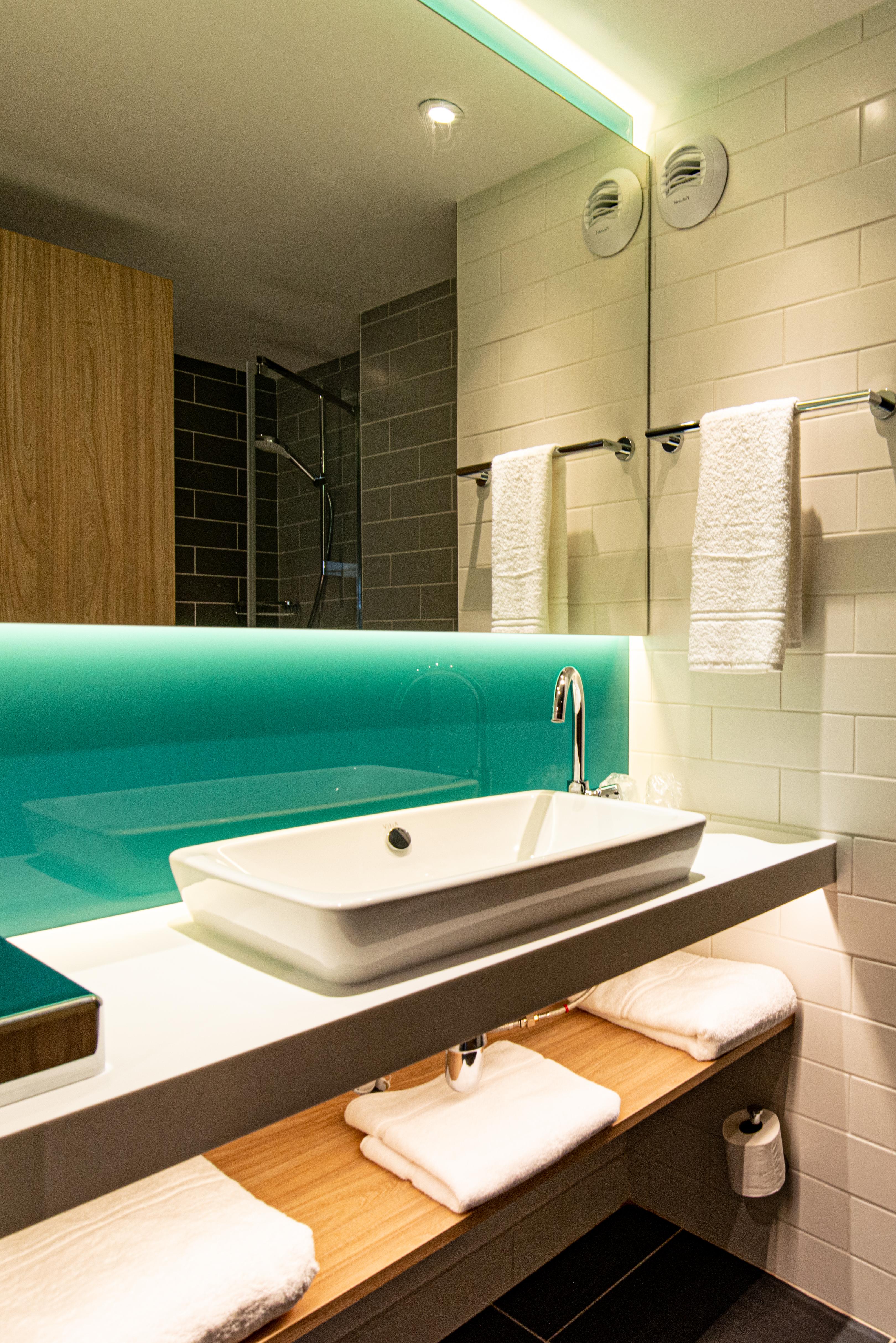 Holiday Inn Express - Bordeaux - Lormont By Ihg Exterior foto