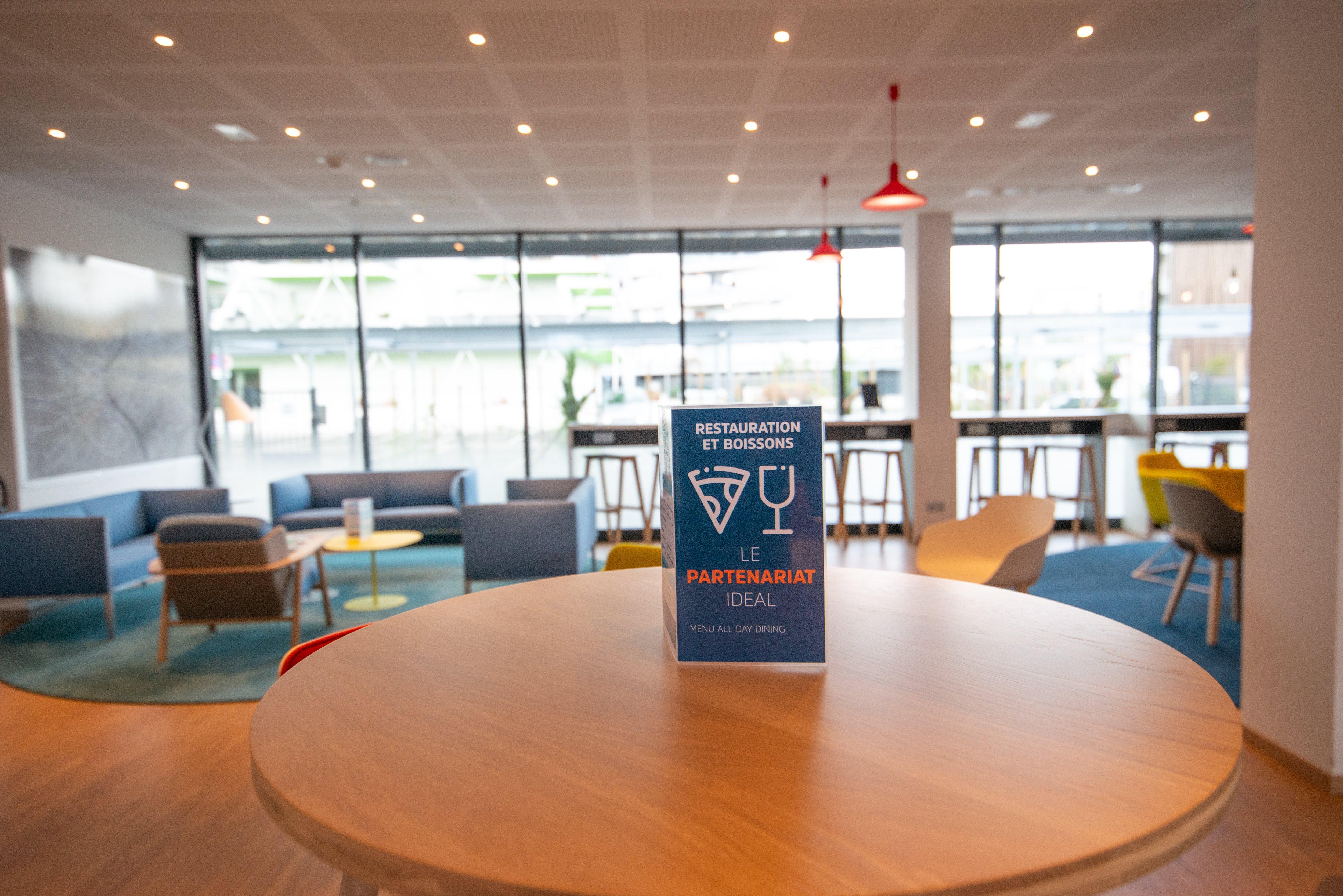 Holiday Inn Express - Bordeaux - Lormont By Ihg Exterior foto